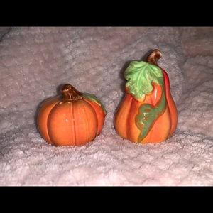 Halloween Pumpkin Salt and Pepper Shakers
